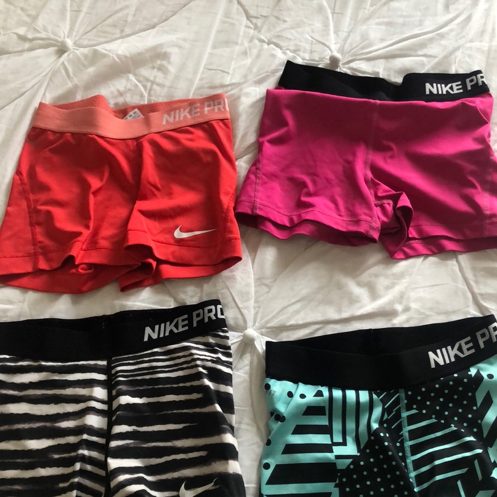 nike pro size s